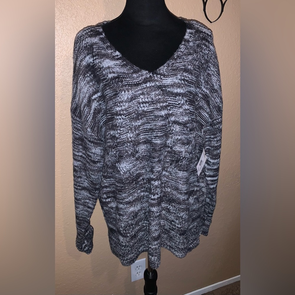 Super soft black and white v-neck sweater